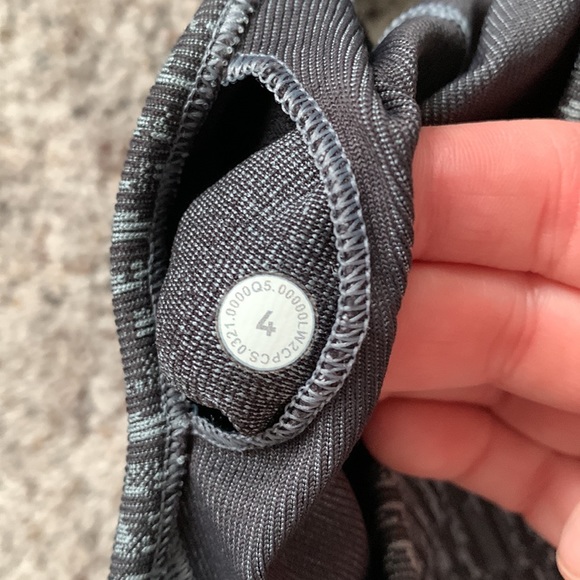 Lululemon Ebb to Train Bra High Necked Medium Support Bra - Picture 10 of 10